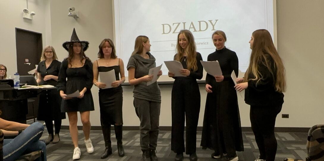 Students at a Dziady Event